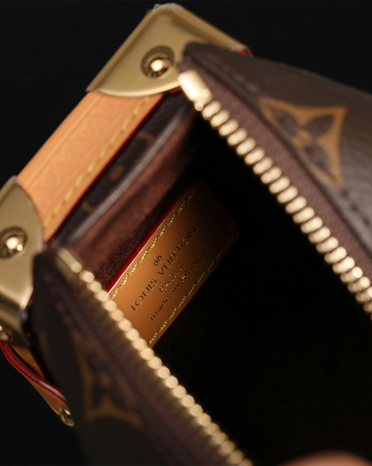 Rebce Louis Vuitton Side Trunk PM