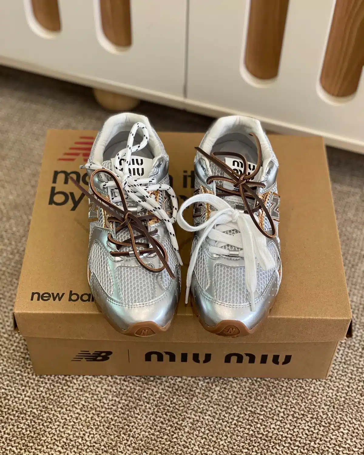 530 SL metallic leather and mesh sneakers