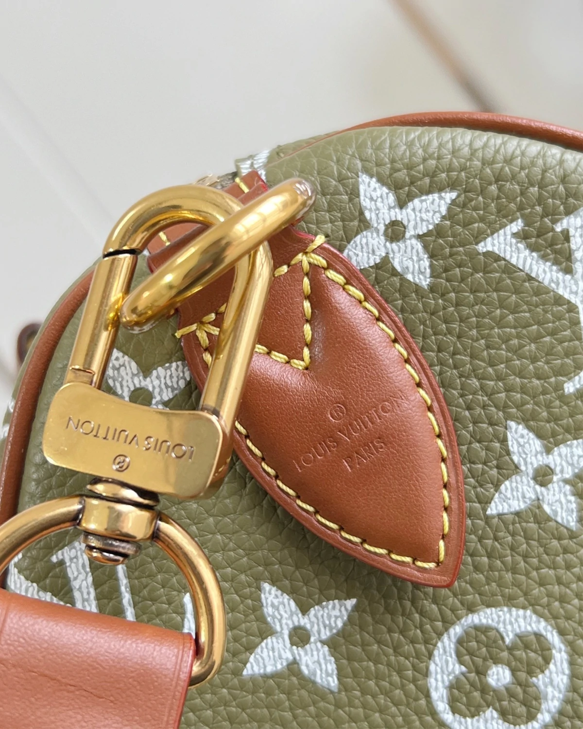 Rebce Speedy P9 Bandoulière 25 “Green Sancha”