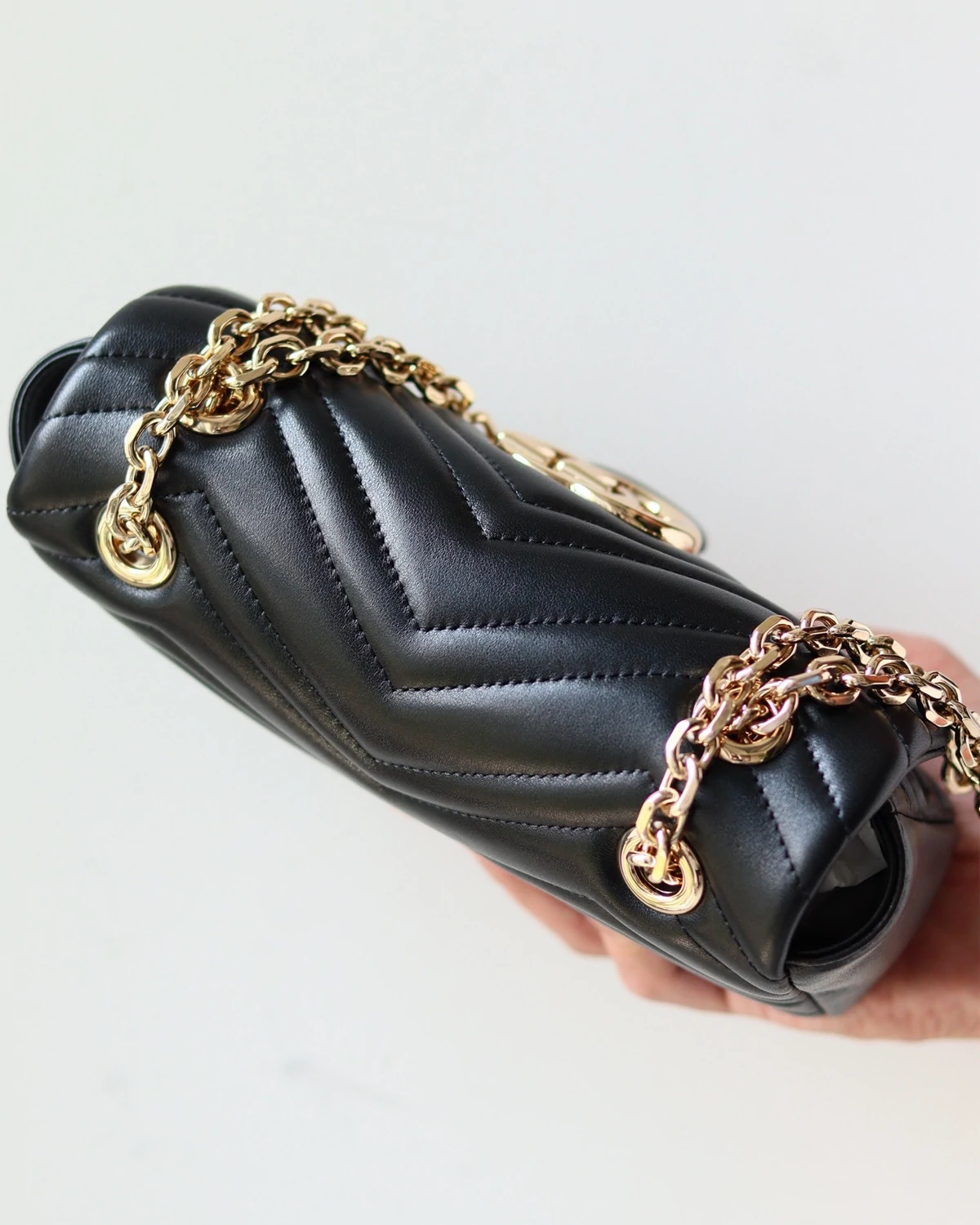 GG Marmont small shoulder bag “black leather”