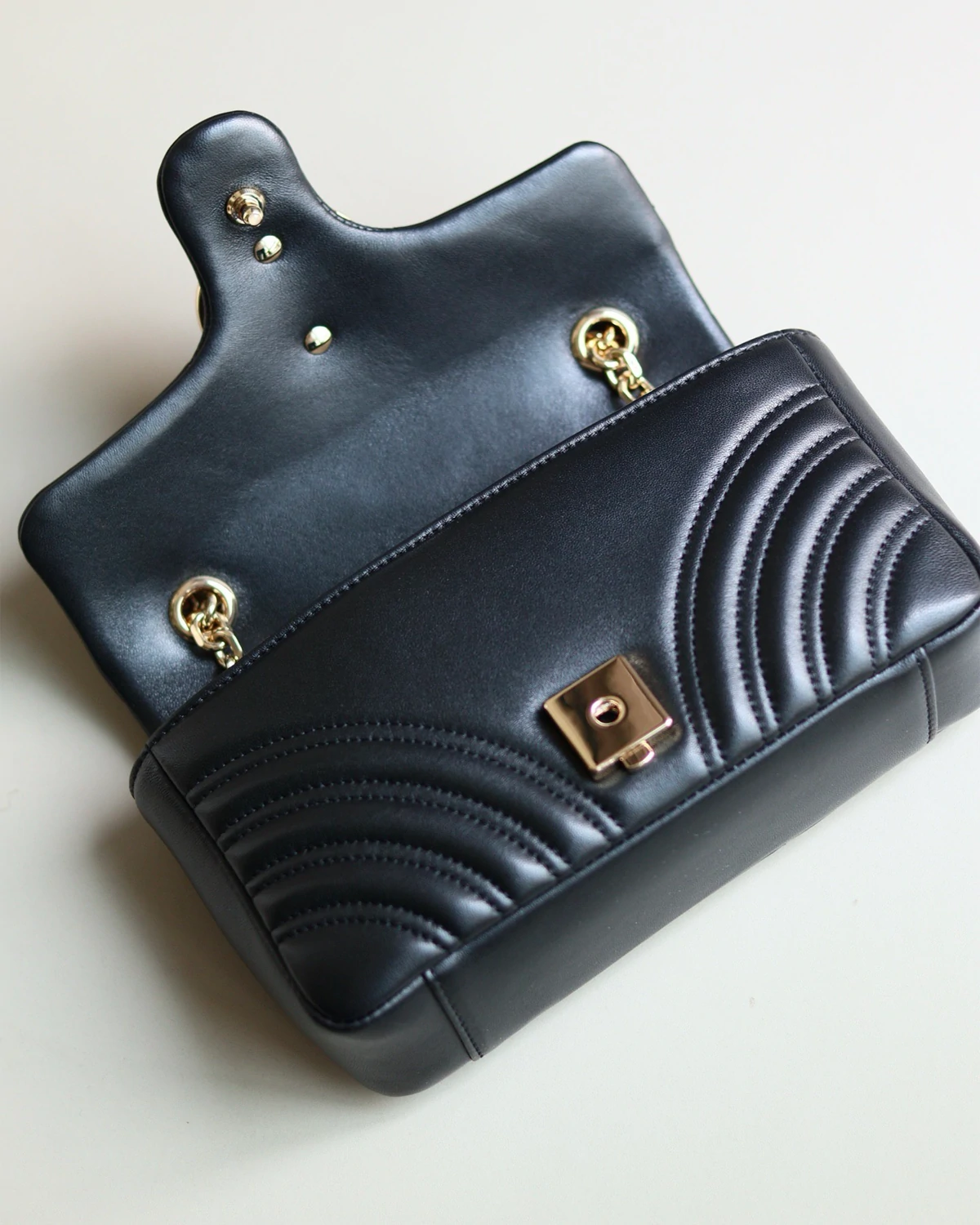 GG Marmont small shoulder bag “black leather”