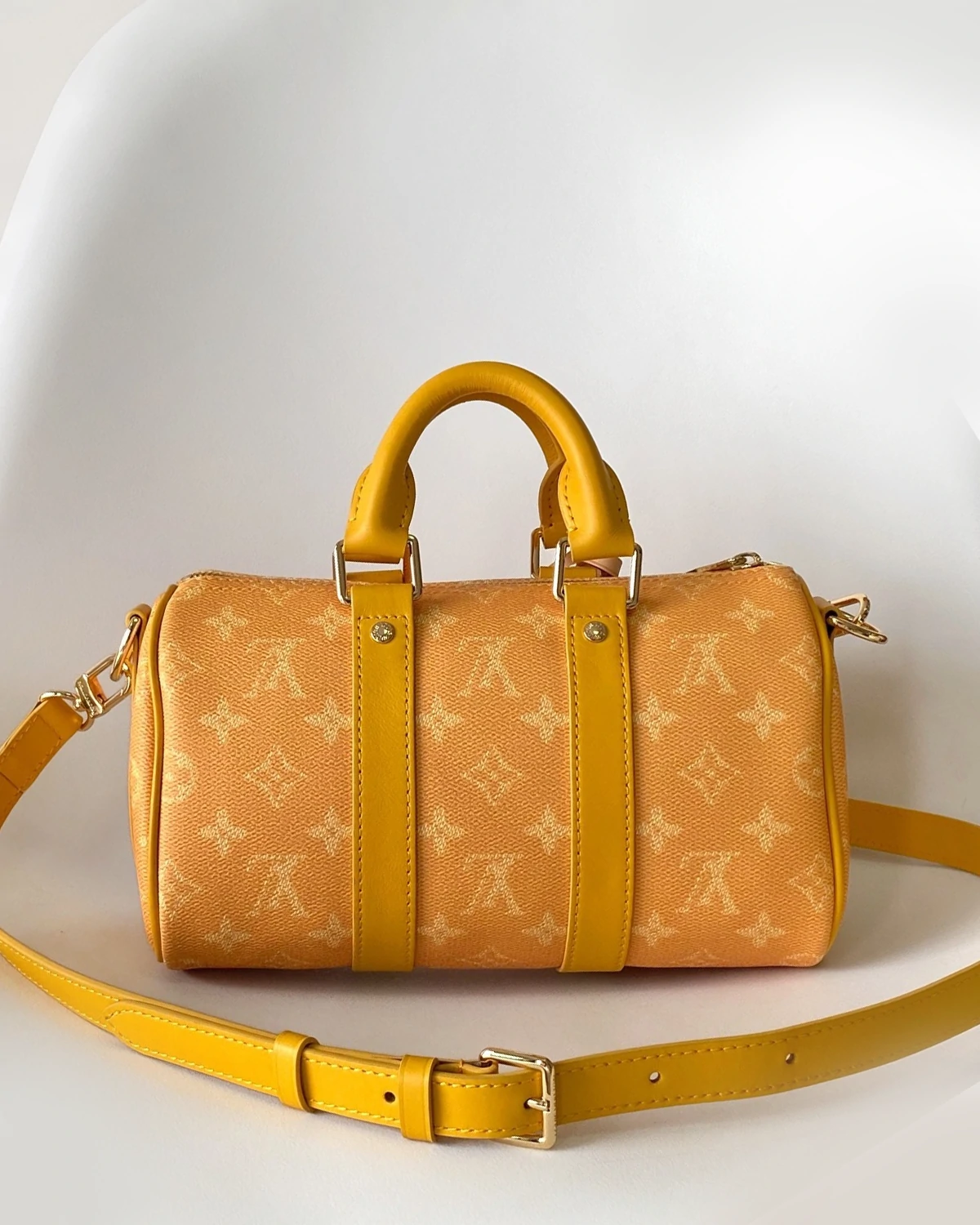 Keepall Bandoulière 25 “Monogram Heritage Yellow”