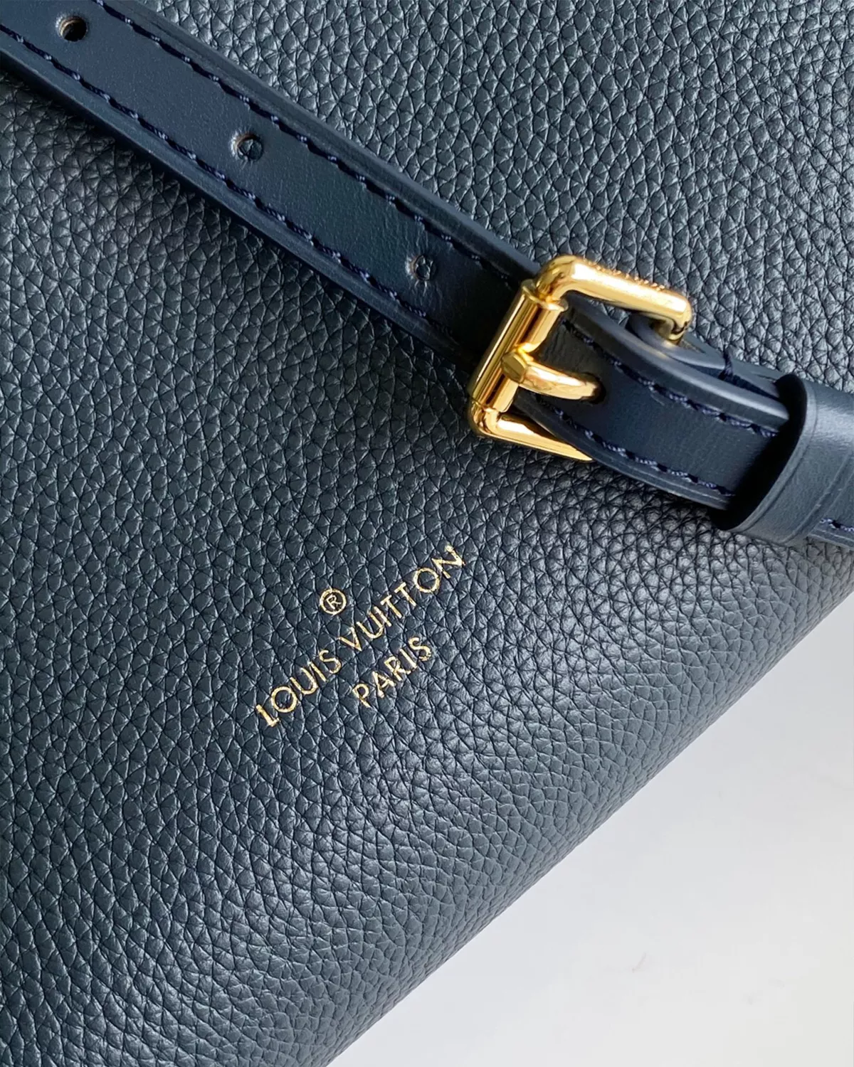 rebce, All Bags, Crossbody & Shoulder Bags, Everyday Essentials Side Trunk MM Bag “Navy”