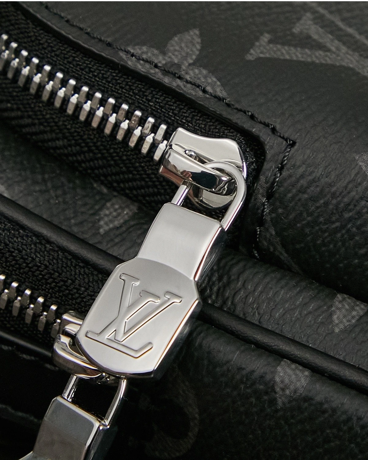 Rebce Avenue Slingbag PM