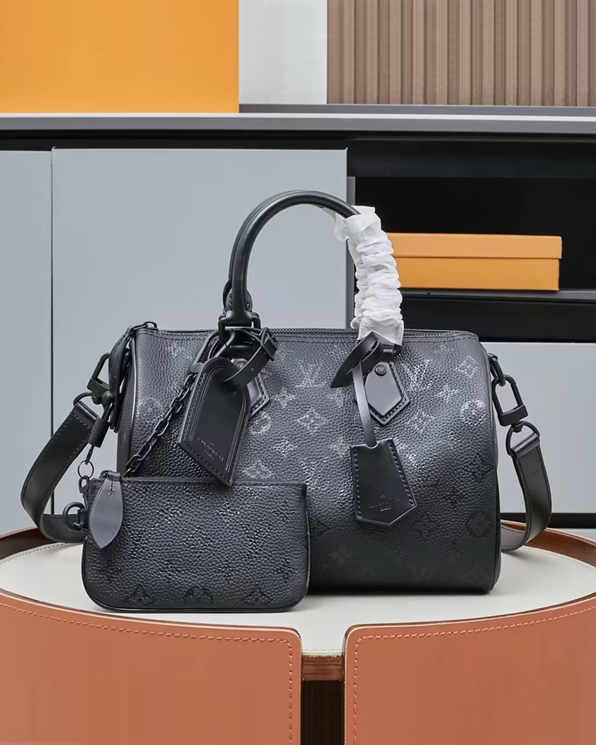 Speedy P9 Bandoulière 25 “Ultra Black”