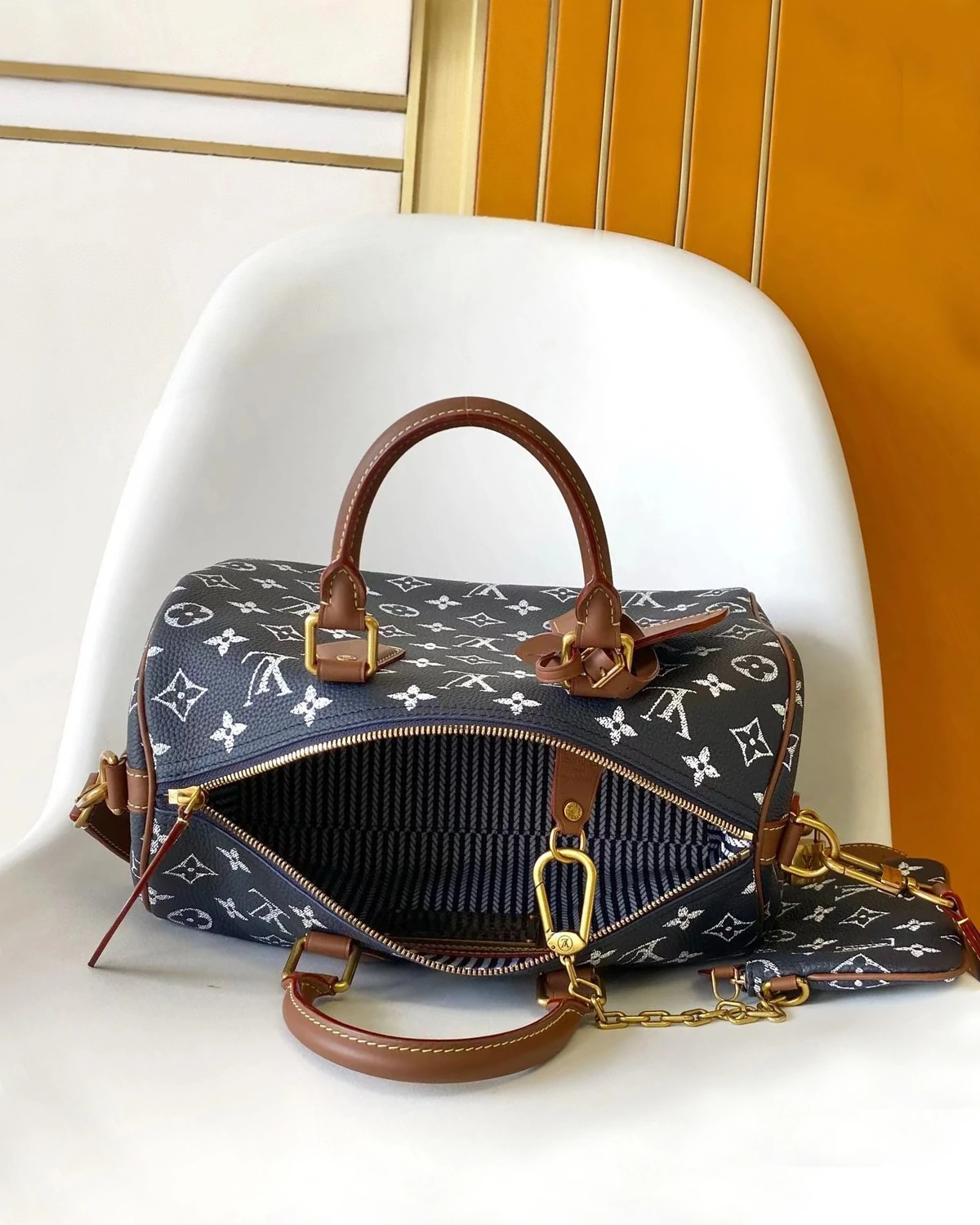 speedy-p9-bandoulière-30-indigo-blue (1) Speedy P9 Bandoulière 30 “Indigo Blue”