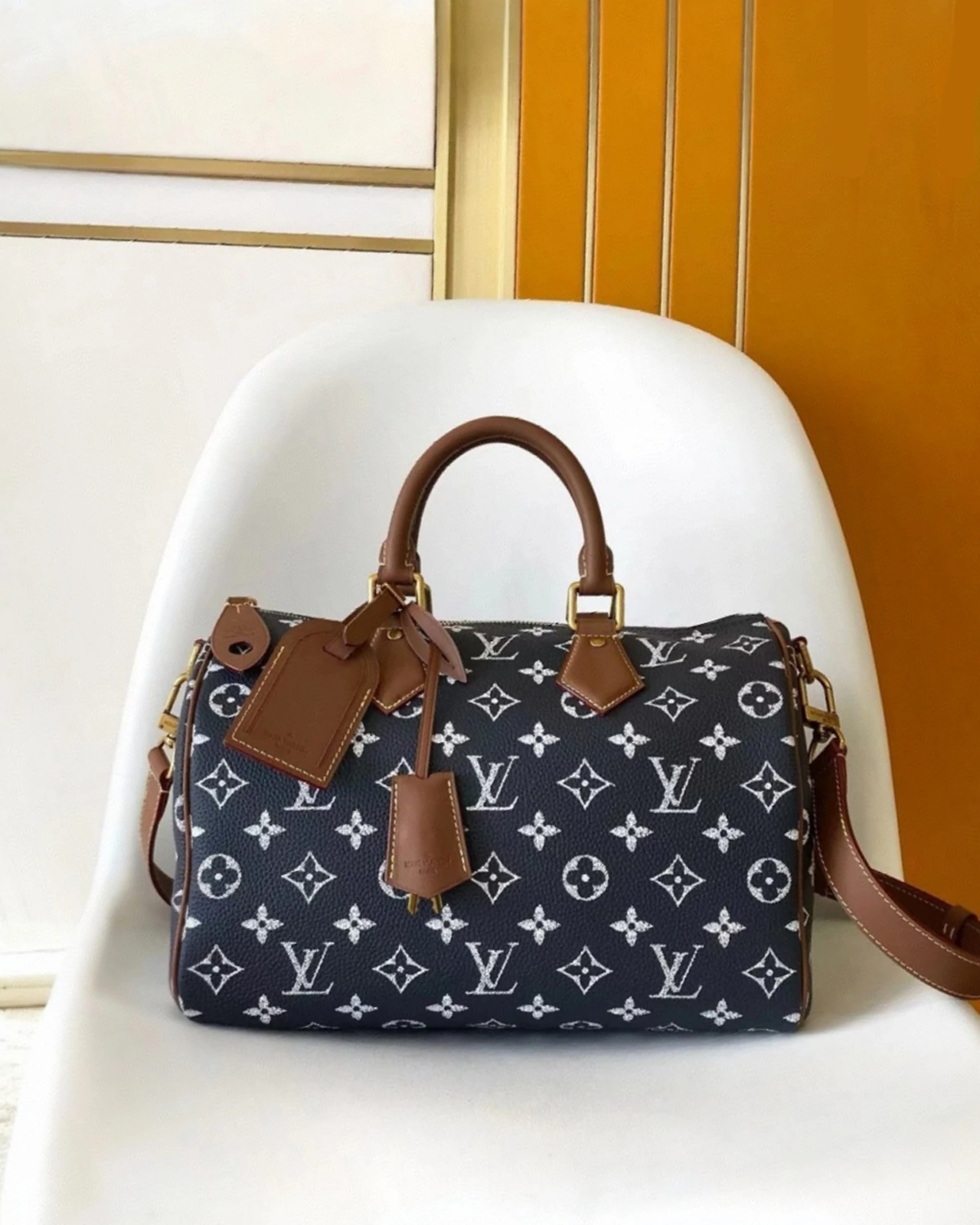 Speedy P9 Bandoulière 30 “Indigo Blue”