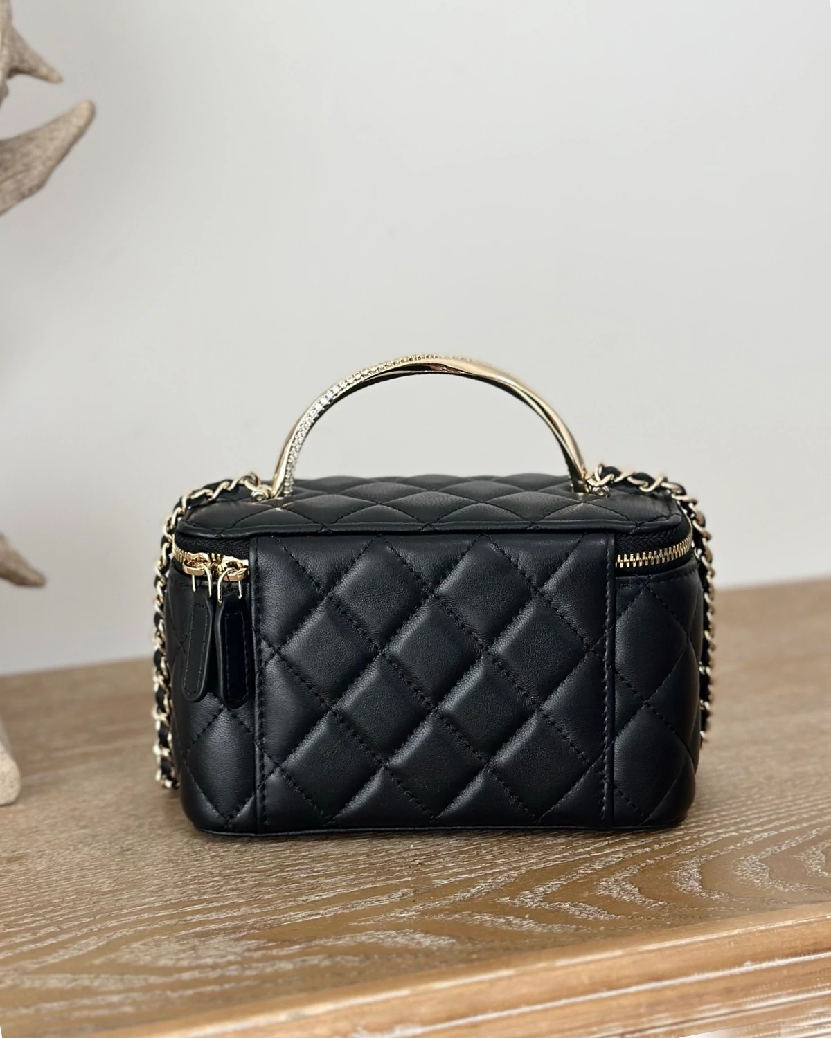 24K Black Lambskin Leather Shoulder Bag