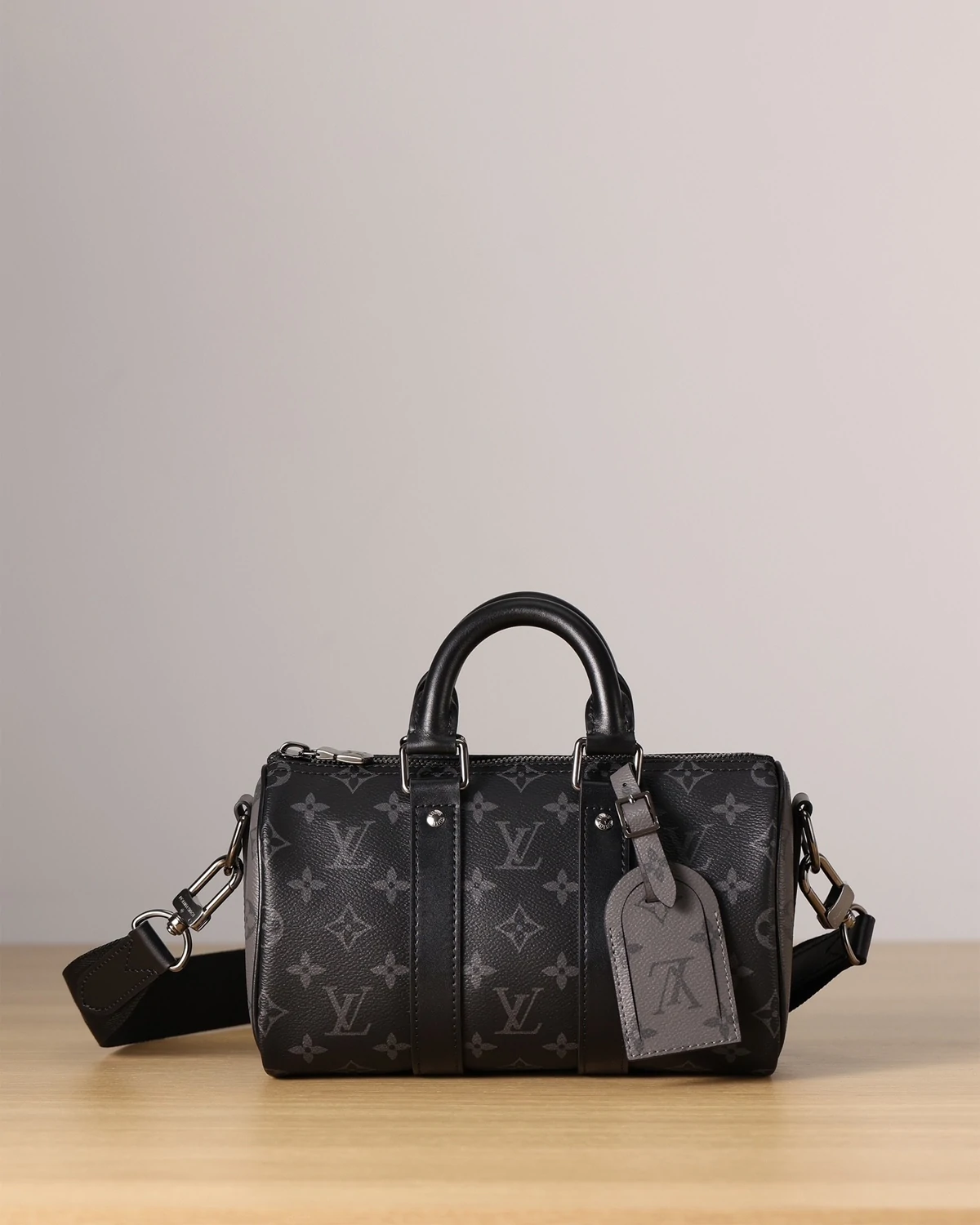 Keepall Bandoulière 25 “Monogram Eclipse”