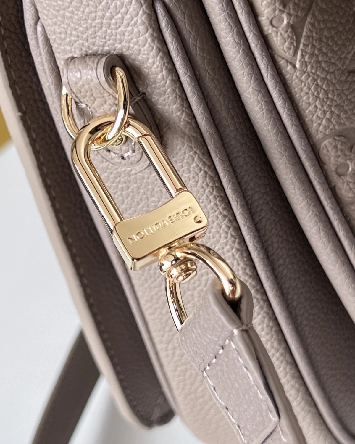 Pochette Métis “Tourterelle Grey”