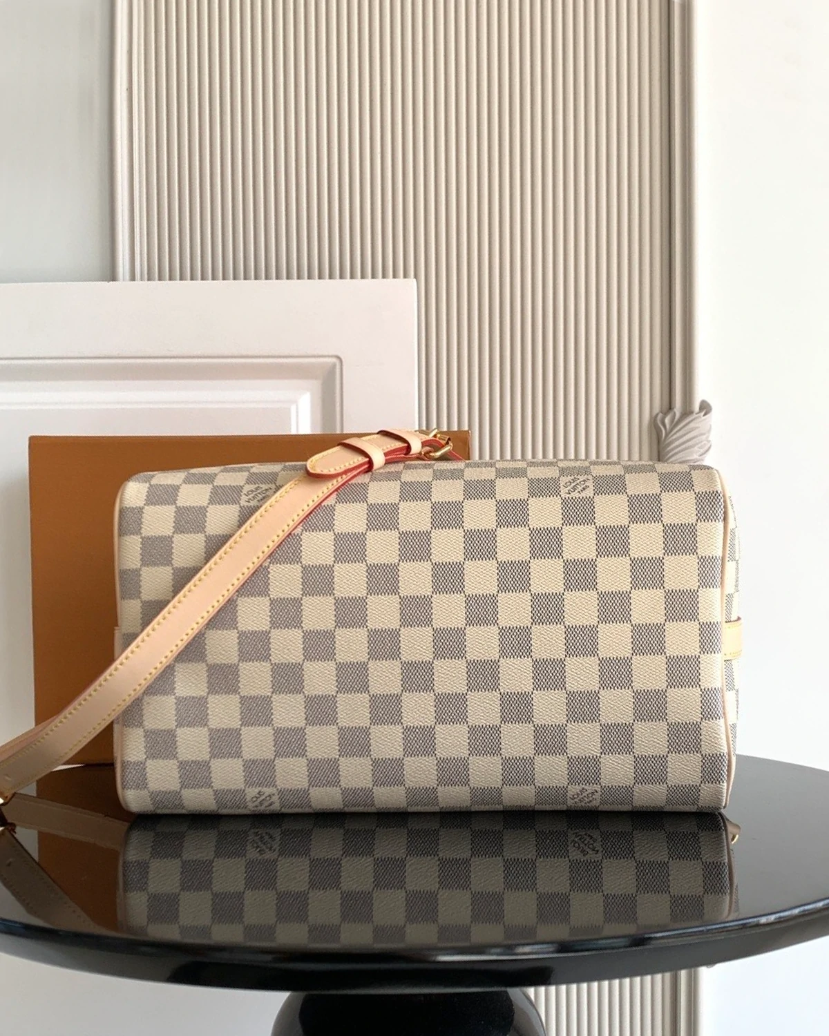 Speedy Bandoulière 30 White Checkered Handbag
