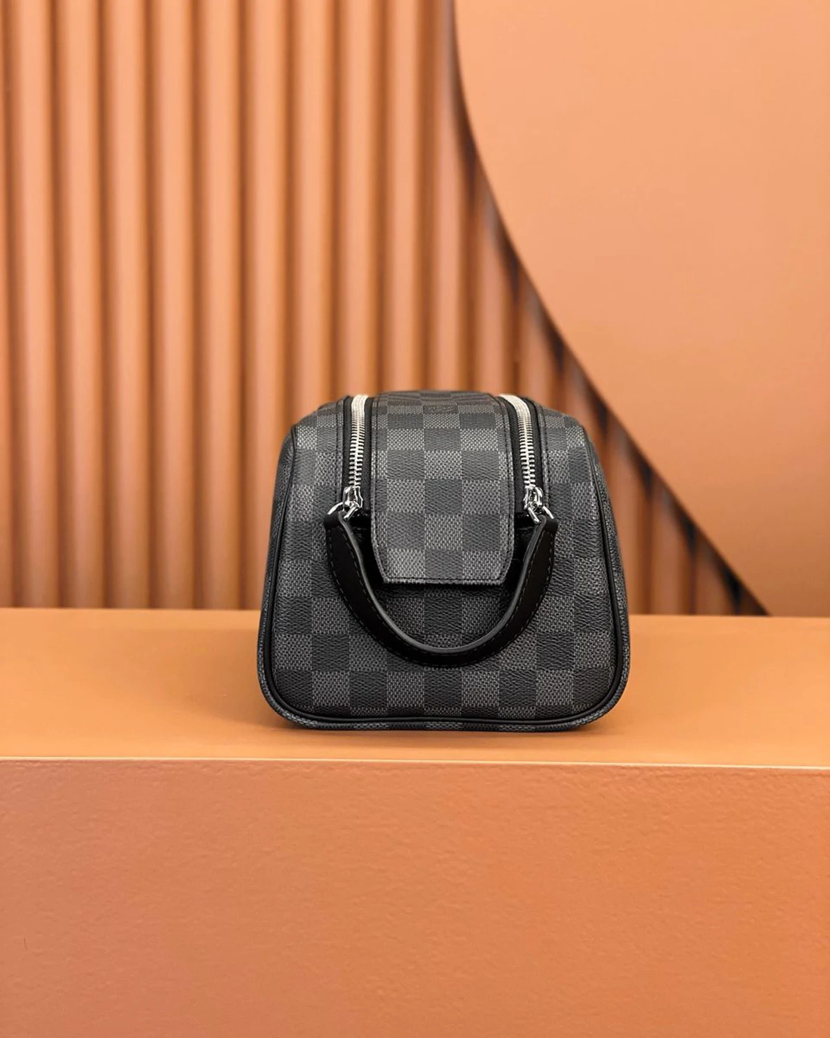 dopp-kit-toilet-pouch (1)