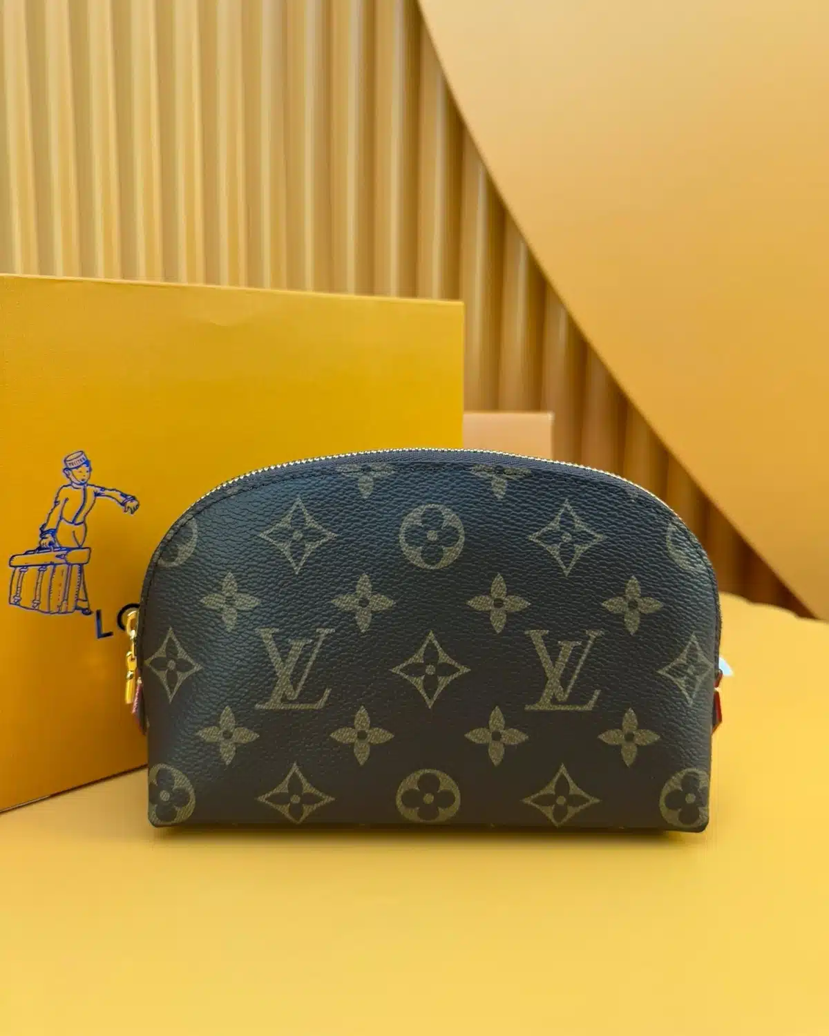 Monogram Ronde Cosmetic Case PM