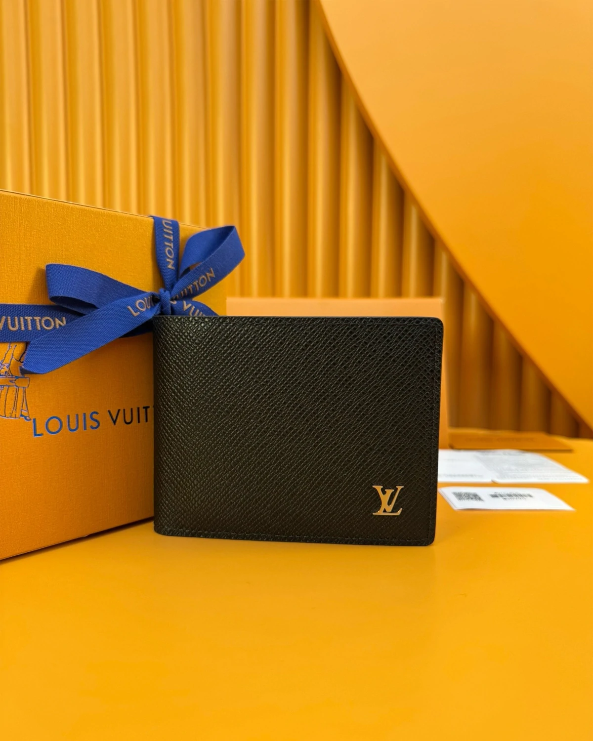 Multiple Wallet “Taiga leather Black”