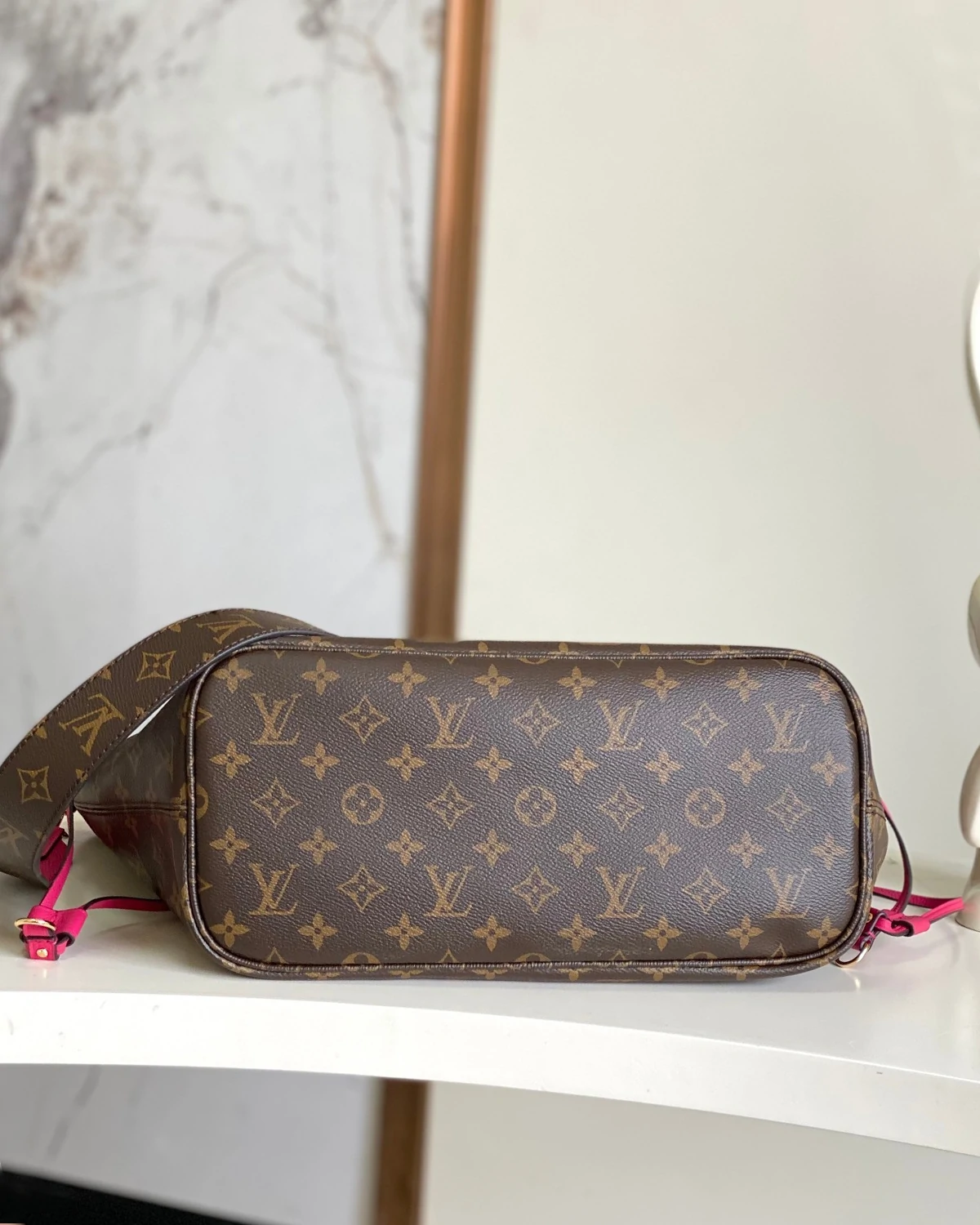 Neverfull Bandoulière Inside Out MM “Rose ”