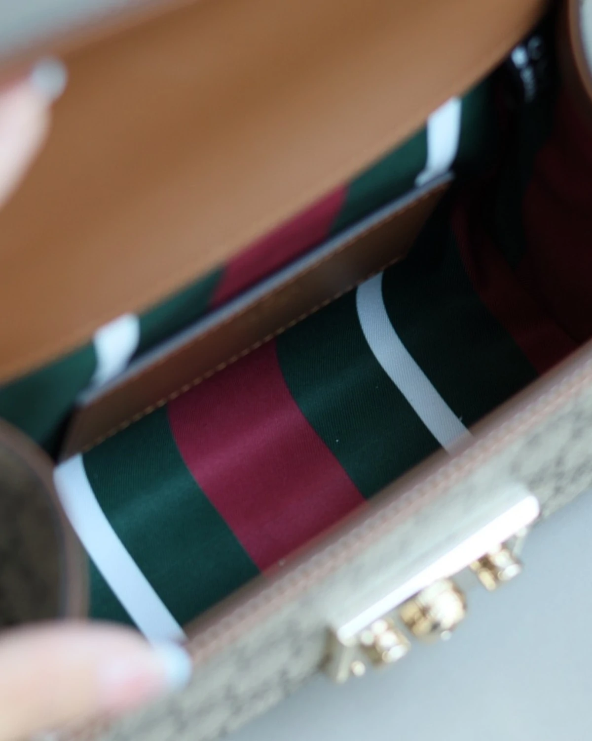 Padlock small top handle bag