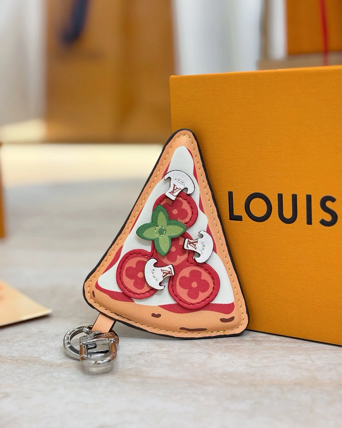 pizza-keychain-charm (1)