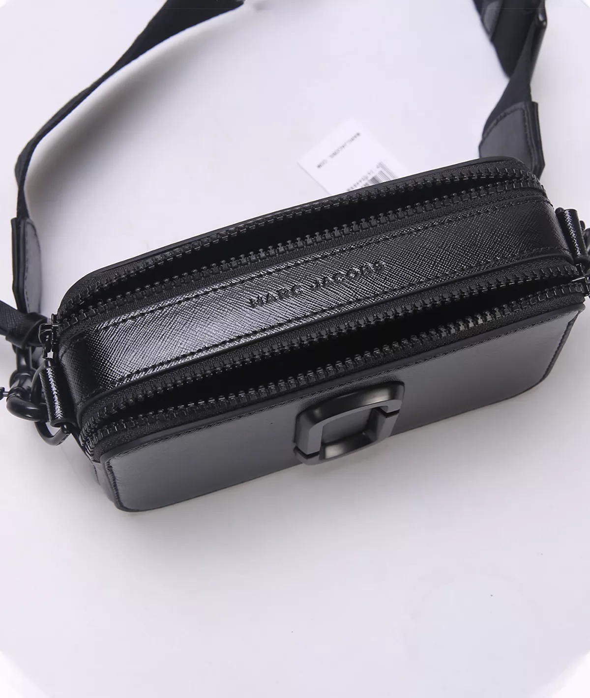 Snapshot DTM “Tonal Saffiano Leather”