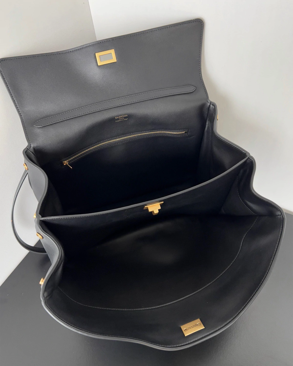 women's-rodeo-medium-handbag-black