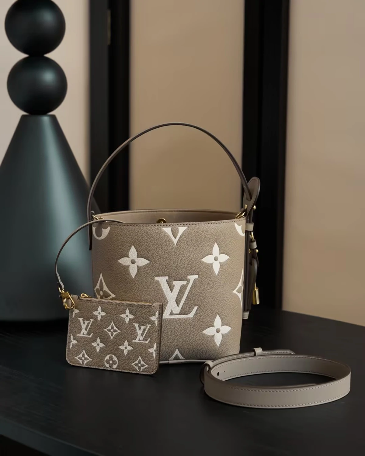 All In BB “Taupe Gray”