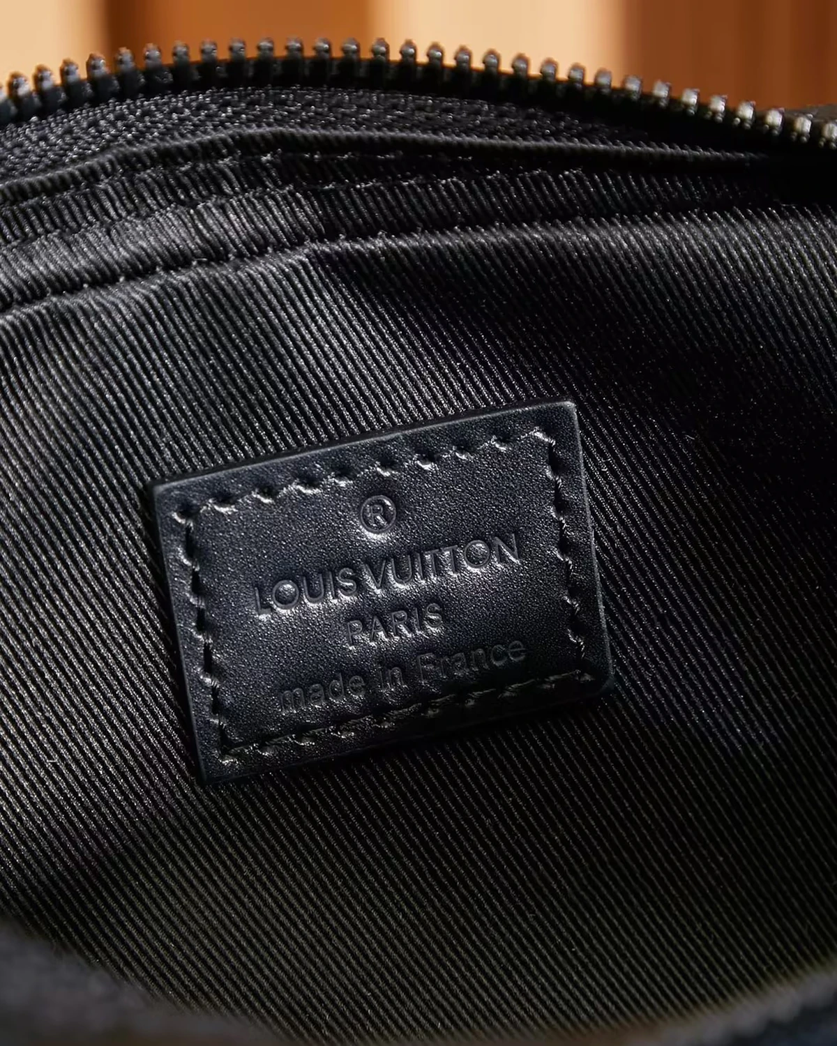 alpha-wearable-wallet-monogram-shadow-leather-black (5) Alpha Wearable Wallet “Monogram Shadow Leather Black”