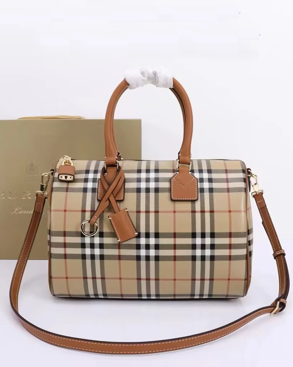 checkered-print-tote-travel-bag (1)