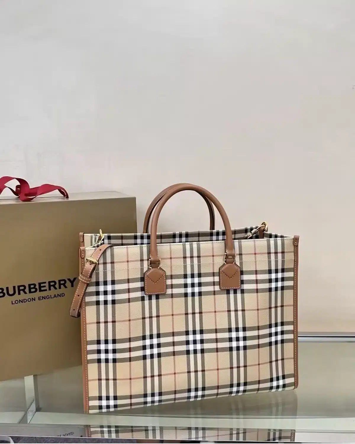 medium-freya-tote-bag