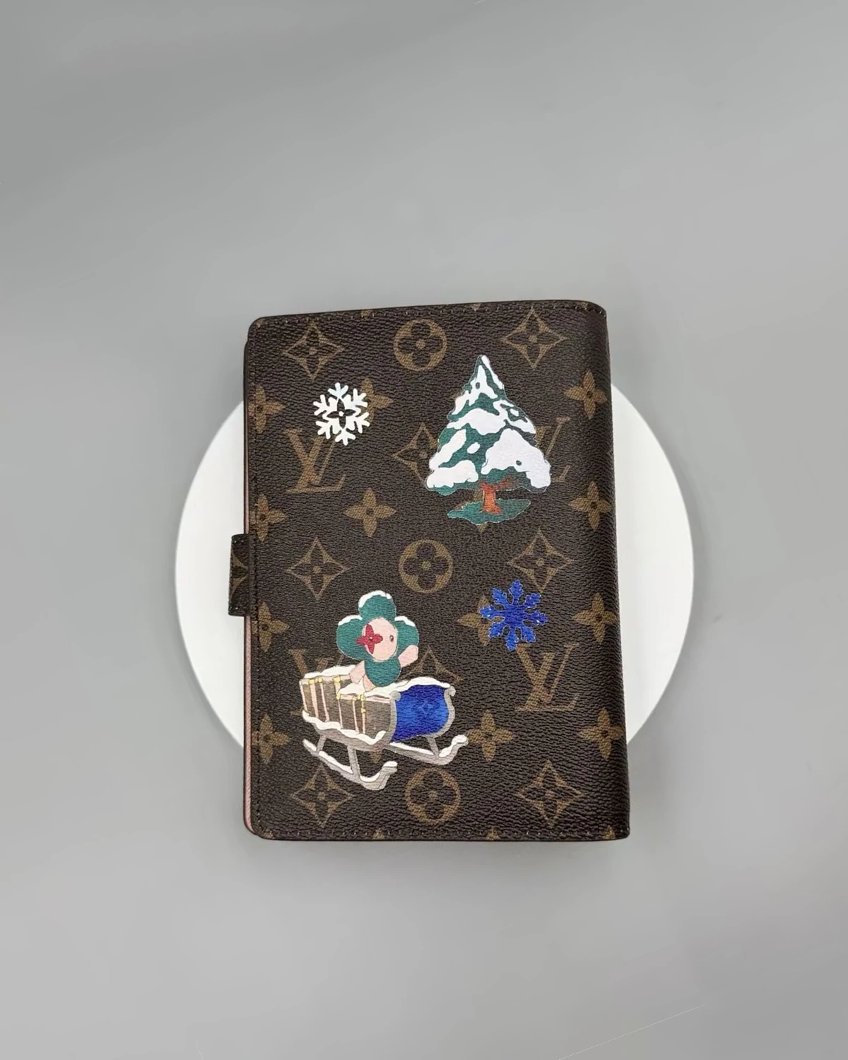 Medium-sized ring binder notebook cover