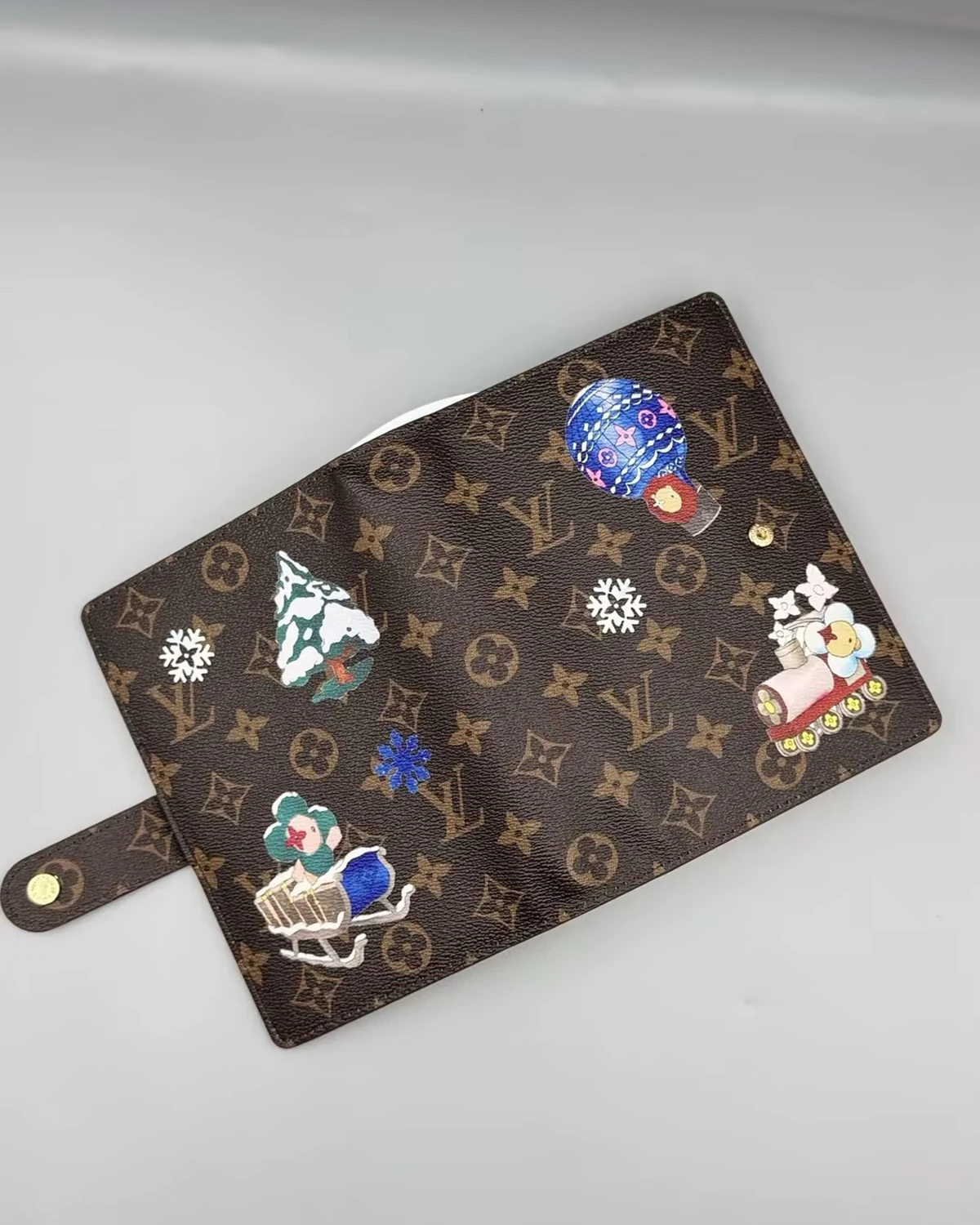 Medium-sized ring binder notebook cover