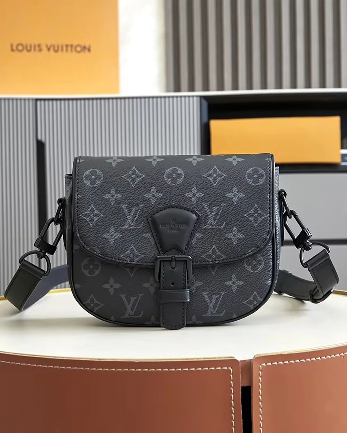 montsouris-messenger-pm-monogram-eclipse-black (2) Montsouris Messenger PM “Monogram Eclipse Black”