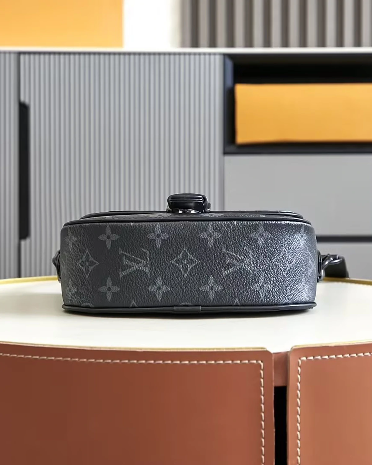 montsouris-messenger-pm-monogram-eclipse-black (3) Montsouris Messenger PM “Monogram Eclipse Black”