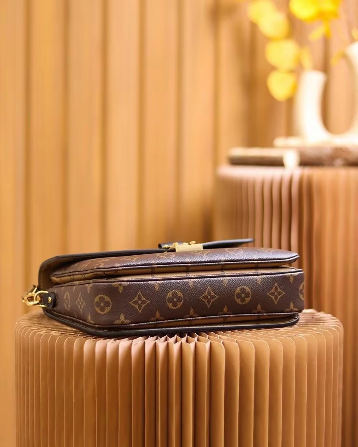 Pochette Métis “Monogram Reverse”