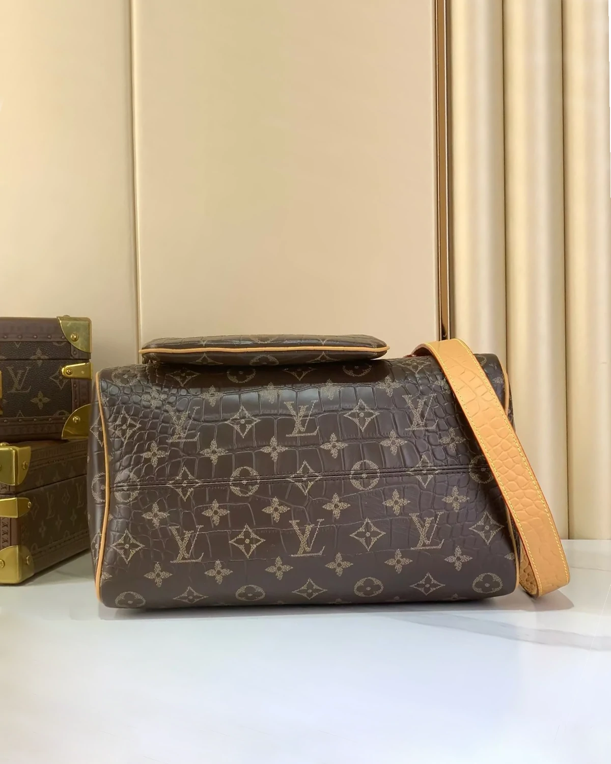 Speedy 30 P9 Crocodile Monogram