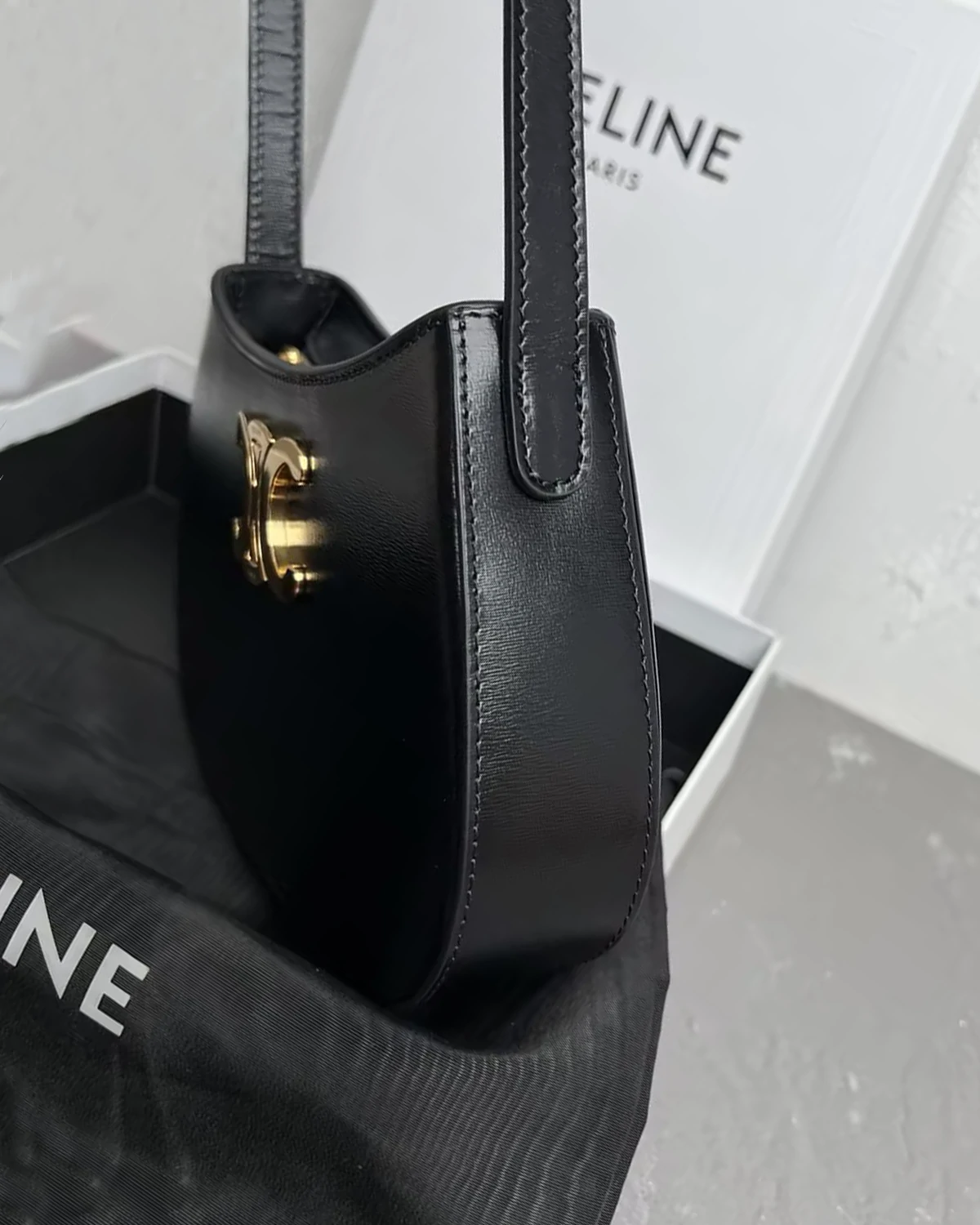 tilly-medium-glossy-calfskin-handbag