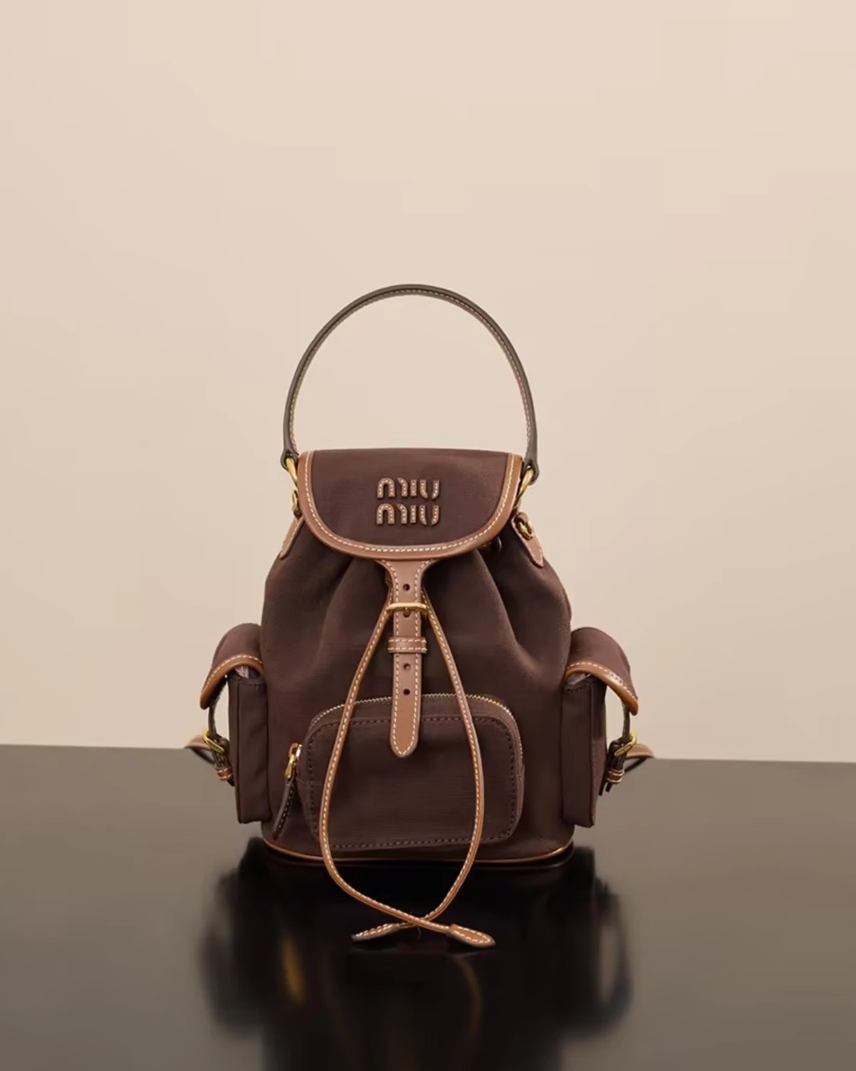 canvas-and-leather-backpack (1)