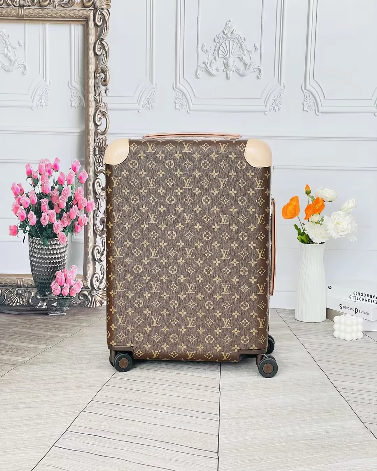 Horizon 55 “Monogram Canvas Brown ”