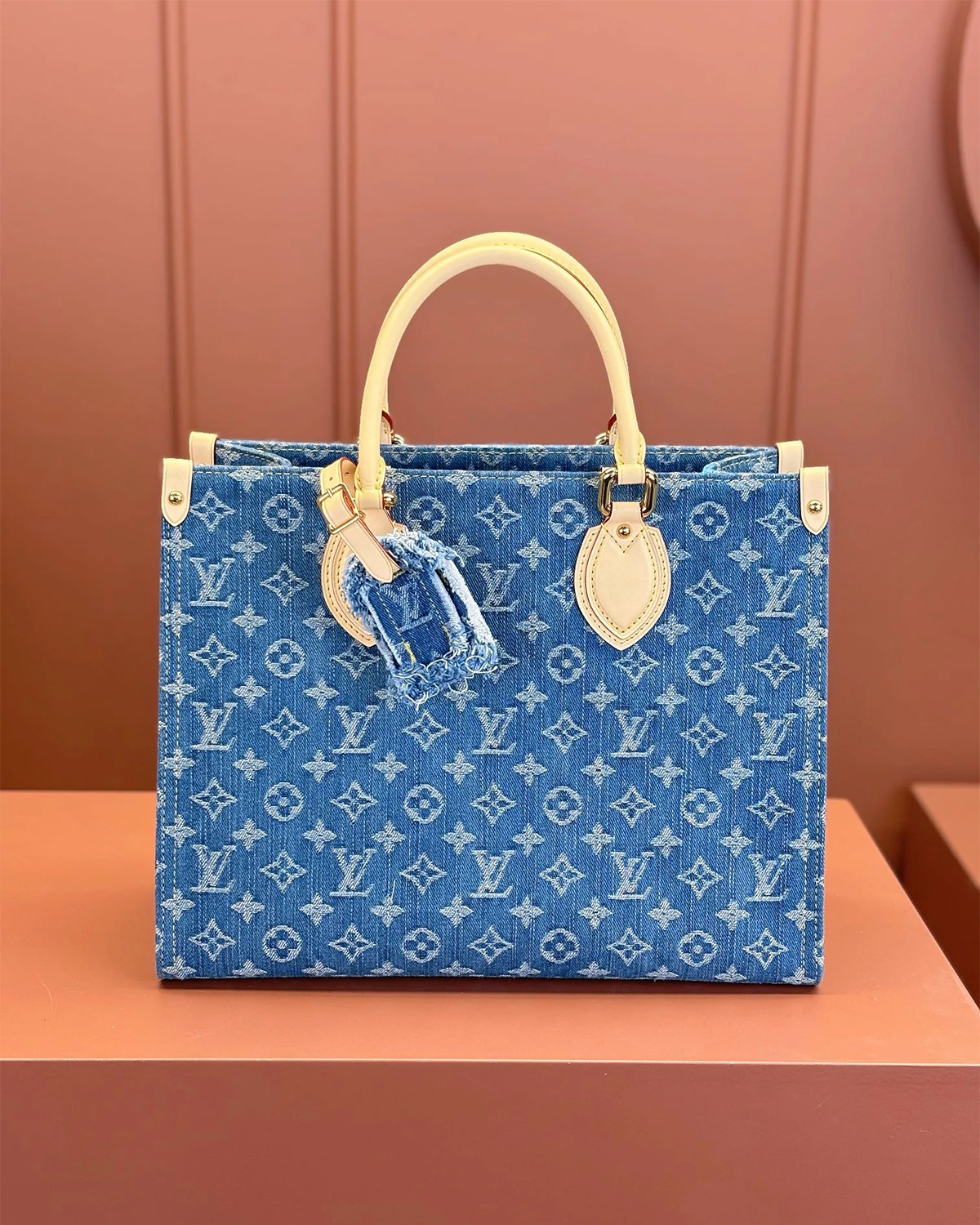 OnTheGo MM “Denim Blue”